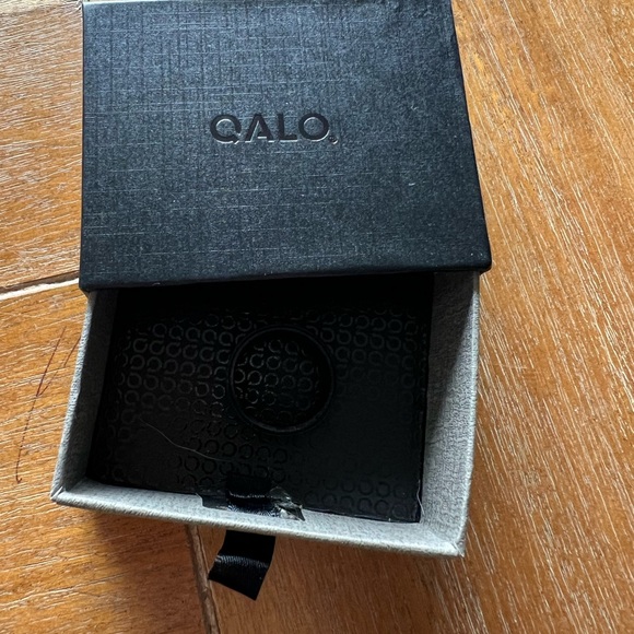 QALO Men's Black Silicone Ring - Picture 2 of 2